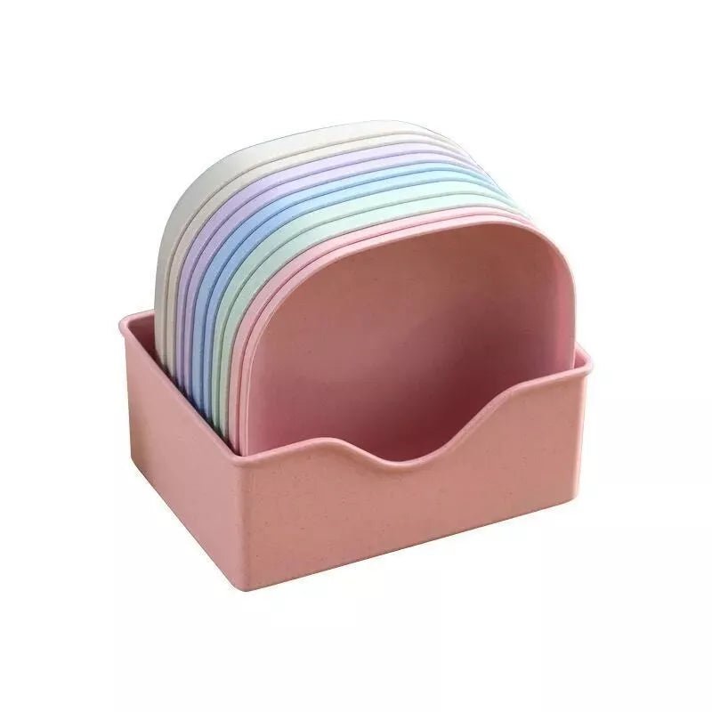 Kit com 30 Pratos Com Base Plásticos Duros Reutilizáveis - AvexaKit com 30 Pratos Com Base Plásticos Duros ReutilizáveisAvexa