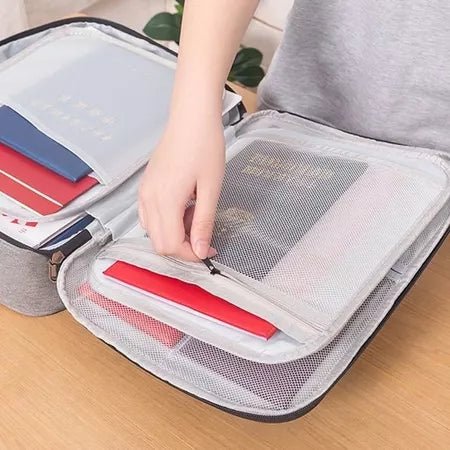 ProtectBag - Bolsa Organizador De Documentos Com Vários Compartimentos e Trava de Segurança - Entrega Grátis - AvexaProtectBag - Bolsa Organizador De Documentos Com Vários Compartimentos e Trava de Segurança - Entrega GrátisAvexa